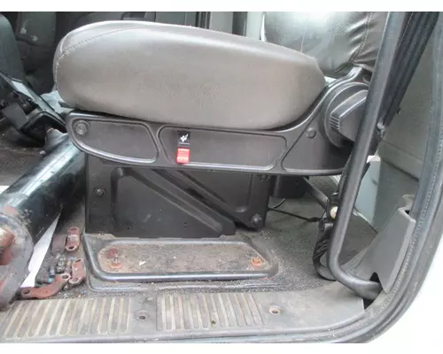 INTERNATIONAL 4300 Seat, Front