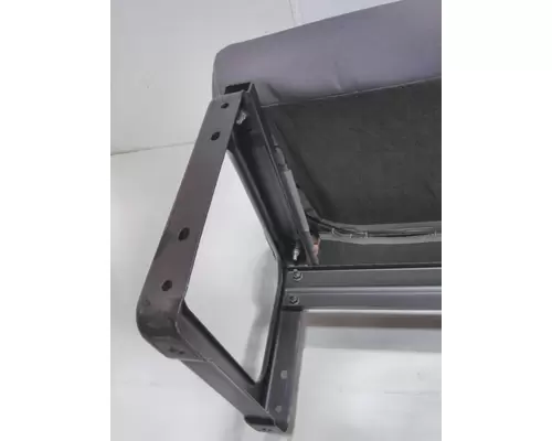 INTERNATIONAL 4300 Seat, Front