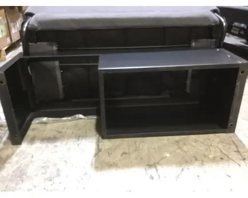 INTERNATIONAL 4300 Seat, Front
