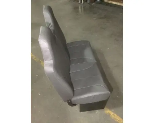 INTERNATIONAL 4300 Seat, Front