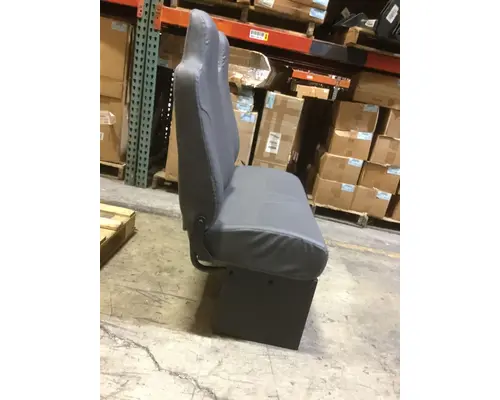 INTERNATIONAL 4300 Seat, Front