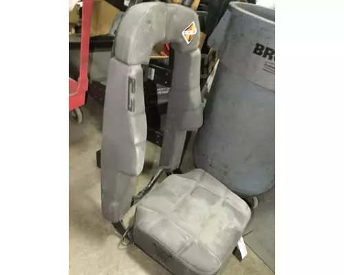INTERNATIONAL 4300 Seat, Front
