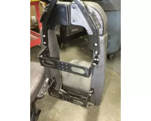 INTERNATIONAL 4300 Seat, Front