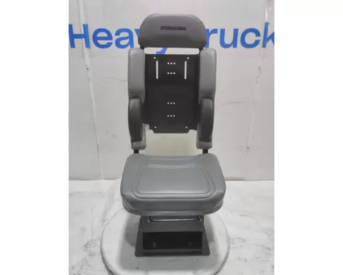 INTERNATIONAL 4300 Seat, Front