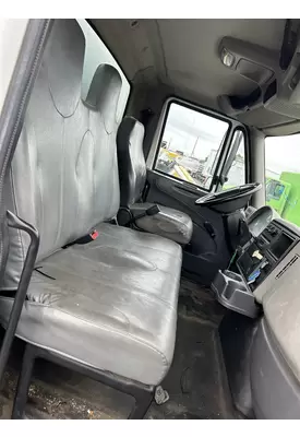 INTERNATIONAL 4300 Seat, Front