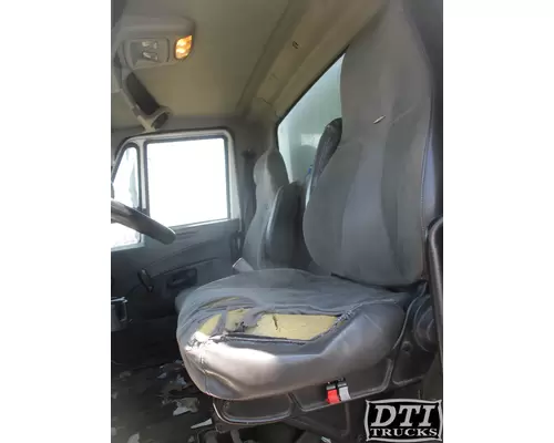 INTERNATIONAL 4300 Seat, Front