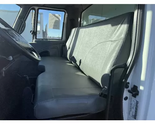 INTERNATIONAL 4300 Seat, Front