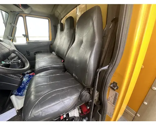 INTERNATIONAL 4300 Seat, Front