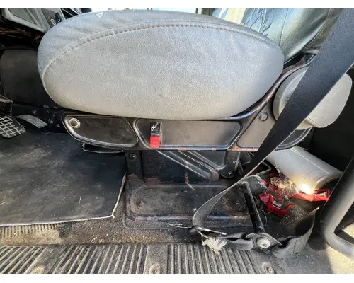 INTERNATIONAL 4300 Seat, Front