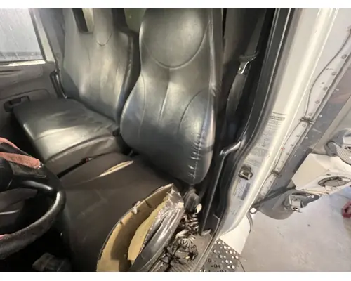 INTERNATIONAL 4300 Seat, Front