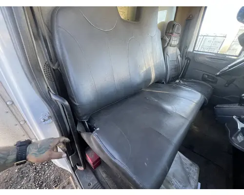 INTERNATIONAL 4300 Seat, Front