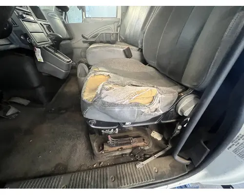 INTERNATIONAL 4300 Seat, Front