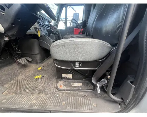 INTERNATIONAL 4300 Seat, Front