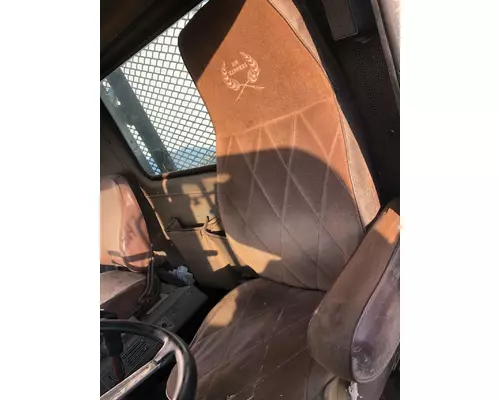INTERNATIONAL 4300 Seat (non-Suspension)