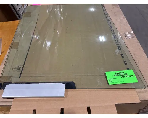 INTERNATIONAL 4300 Special Glass