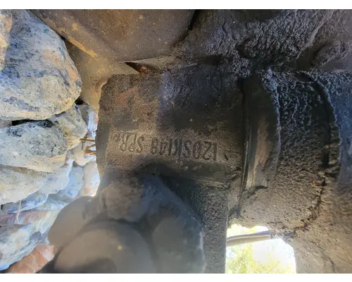 INTERNATIONAL 4300 Spindle  Knuckle, Front