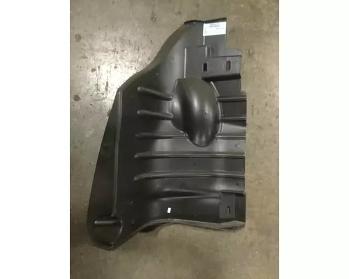 INTERNATIONAL 4300 Splash Shield