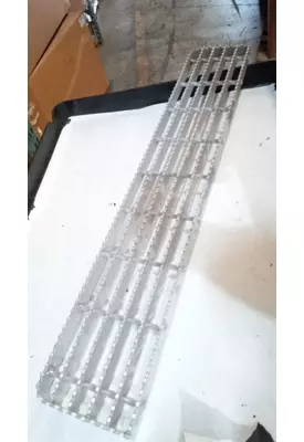 INTERNATIONAL 4300 Step