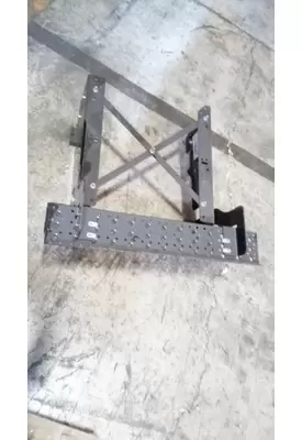 INTERNATIONAL 4300 Step