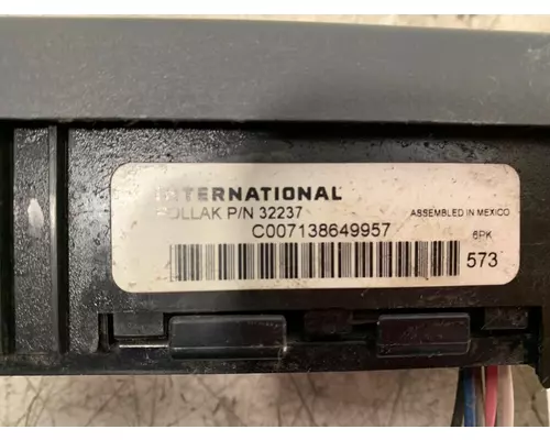 INTERNATIONAL 4300 Switch Panel