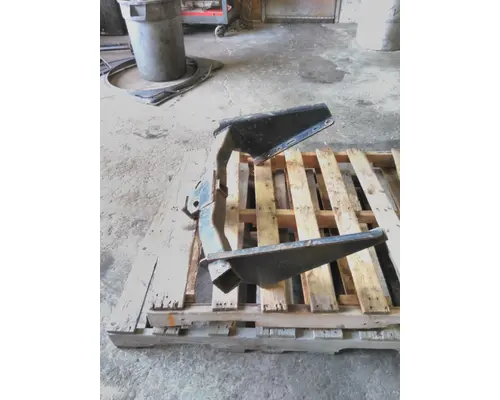INTERNATIONAL 4300 TRAILER HITCH