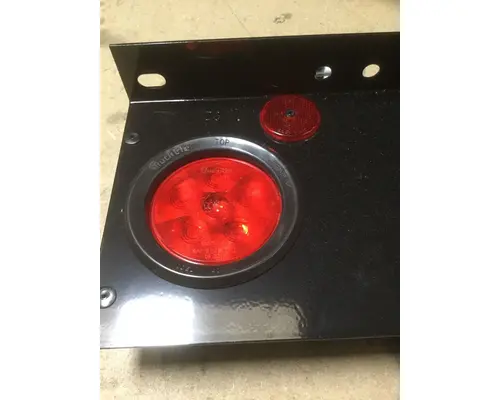 INTERNATIONAL 4300 Tail Lamp