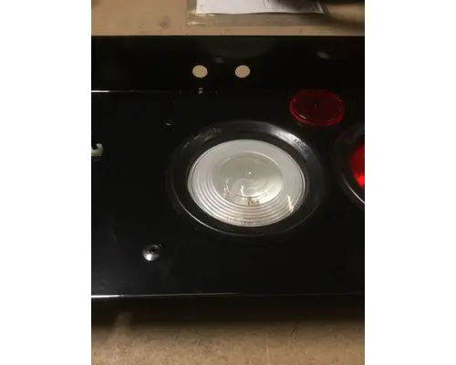 INTERNATIONAL 4300 Tail Lamp