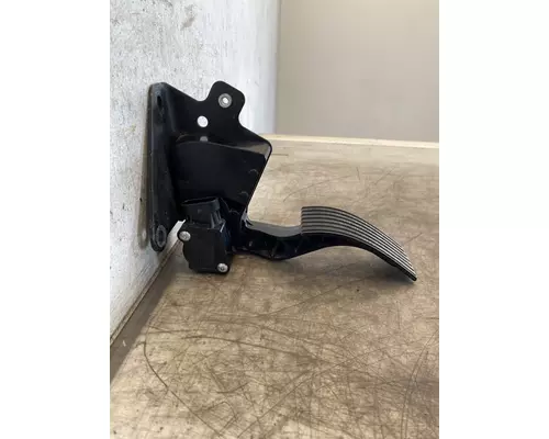 INTERNATIONAL 4300 Throttle Body Assembly