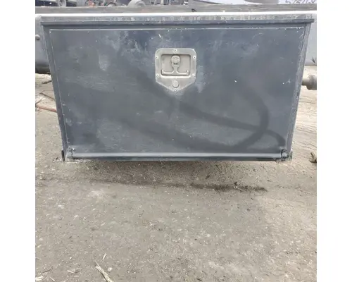 INTERNATIONAL 4300 Tool Box