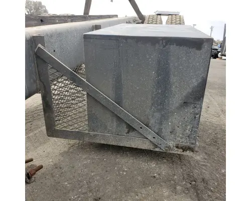 INTERNATIONAL 4300 Tool Box