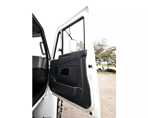 INTERNATIONAL 4300 Used Trucks