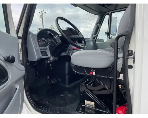INTERNATIONAL 4300 Vehicle For Sale