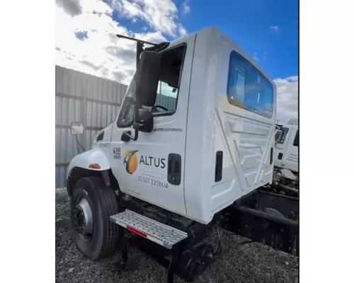 INTERNATIONAL 4300 Vehicle For Sale