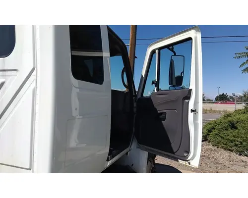 INTERNATIONAL 4300 WHOLE TRUCK FOR RESALE