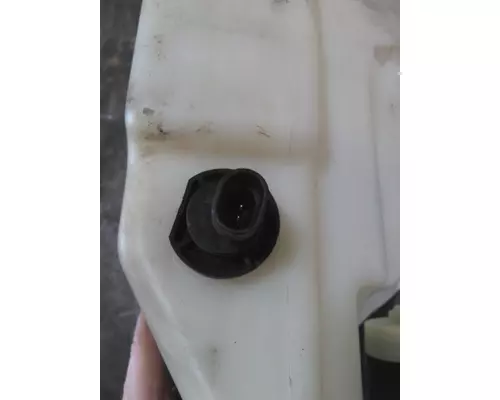INTERNATIONAL 4300 WINDSHIELD WASHER RESERVOIR
