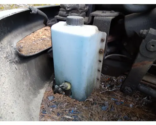INTERNATIONAL 4300 WINDSHIELD WASHER RESERVOIR