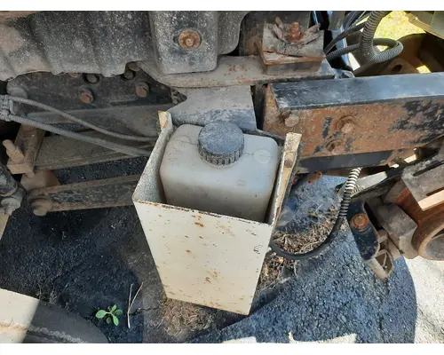 INTERNATIONAL 4300 WINDSHIELD WASHER RESERVOIR