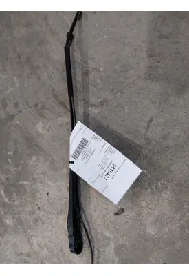 INTERNATIONAL 4300 WINDSHIELD WIPER ARM