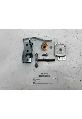 INTERNATIONAL 430604002 Latches and Locks