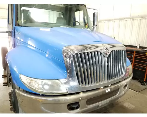 INTERNATIONAL 4400 2002-2009 HOOD