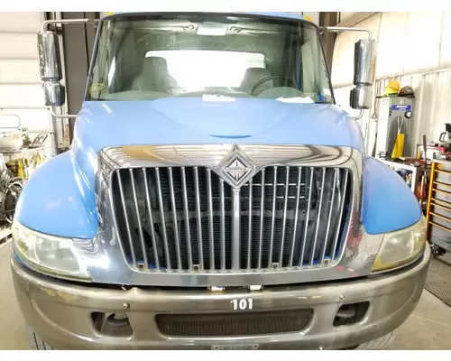 INTERNATIONAL 4400 2002-2009 HOOD