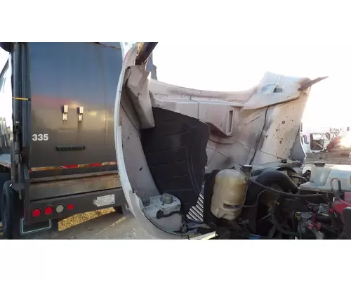 INTERNATIONAL 4400 2002-2009 HOOD