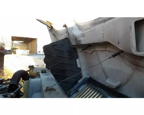 INTERNATIONAL 4400 2002-2009 HOOD