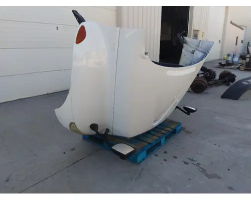 INTERNATIONAL 4400 2002-2009 HOOD