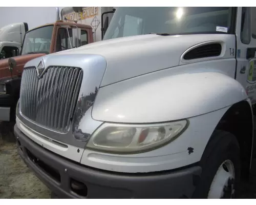 INTERNATIONAL 4400 2002-2009 HOOD