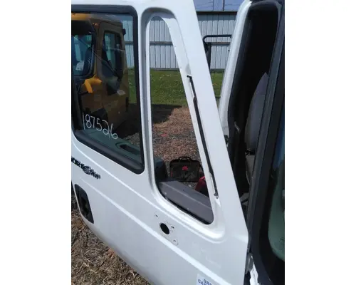 INTERNATIONAL 4400 2002-2020 DOOR ASSEMBLY, FRONT