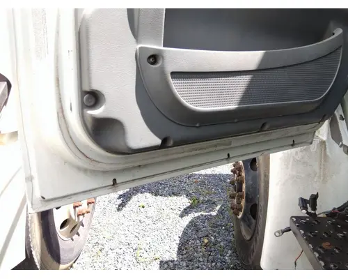 INTERNATIONAL 4400 2002-2020 DOOR ASSEMBLY, FRONT