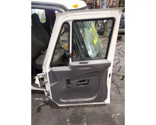 INTERNATIONAL 4400 2002-2020 DOOR ASSEMBLY, FRONT
