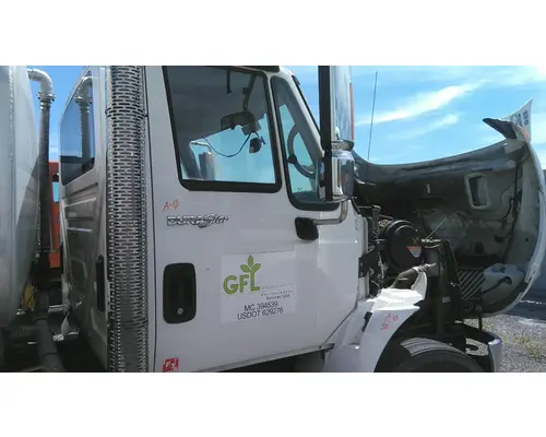 INTERNATIONAL 4400 2002-2020 DOOR ASSEMBLY, FRONT