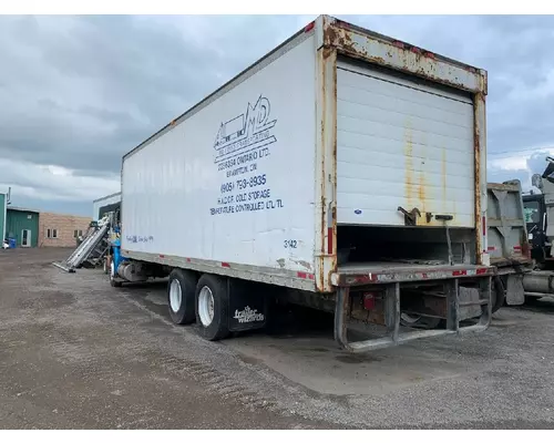 INTERNATIONAL 4400 LP Complete Vehicle
